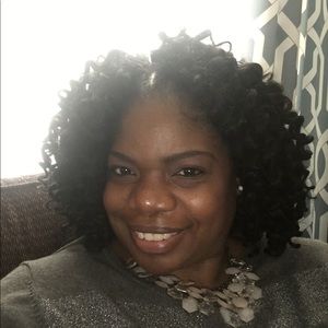 Meet your Posher, Yolanda